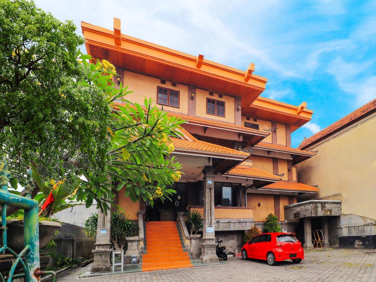 Oyo 91608 Hotel Gatsu Indah Denpasar Kültér fotó
