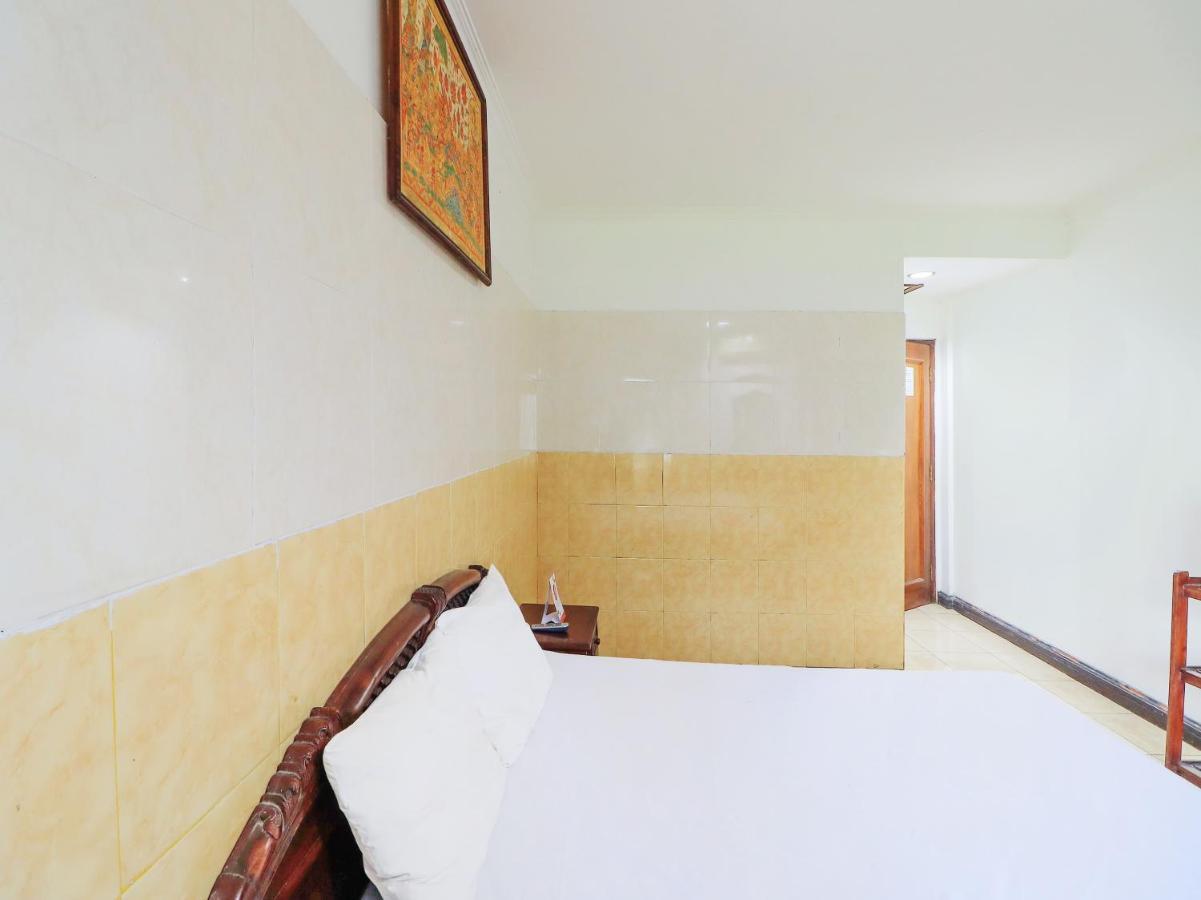 Oyo 91608 Hotel Gatsu Indah Denpasar Kültér fotó